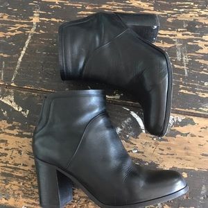 M gemi black leather booties